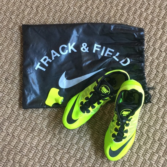 nike spikes bag